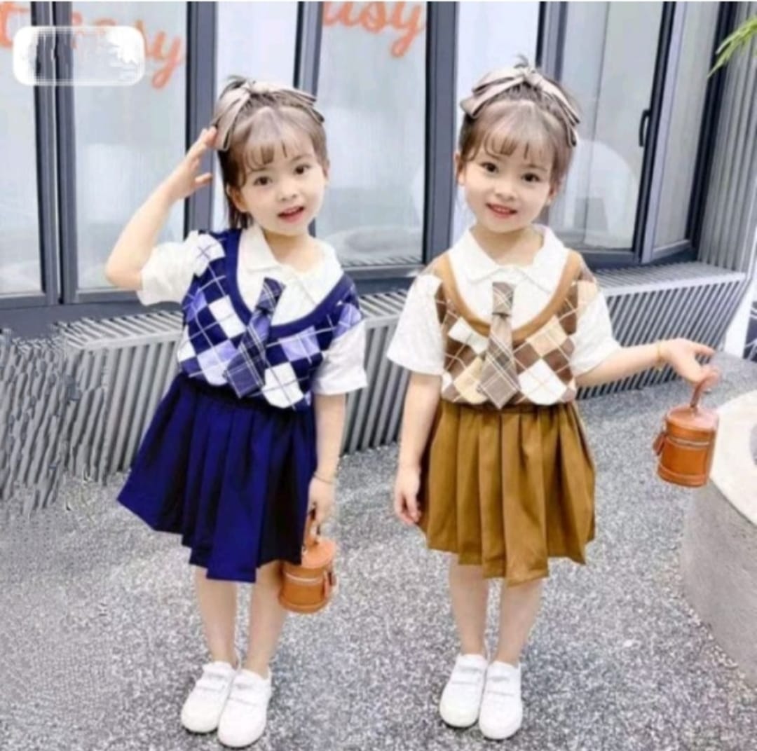 [340430-V1] - Baju Setelan Blouse Rok Plisket Fashion Anak Perempuan - Motif Diamond Box