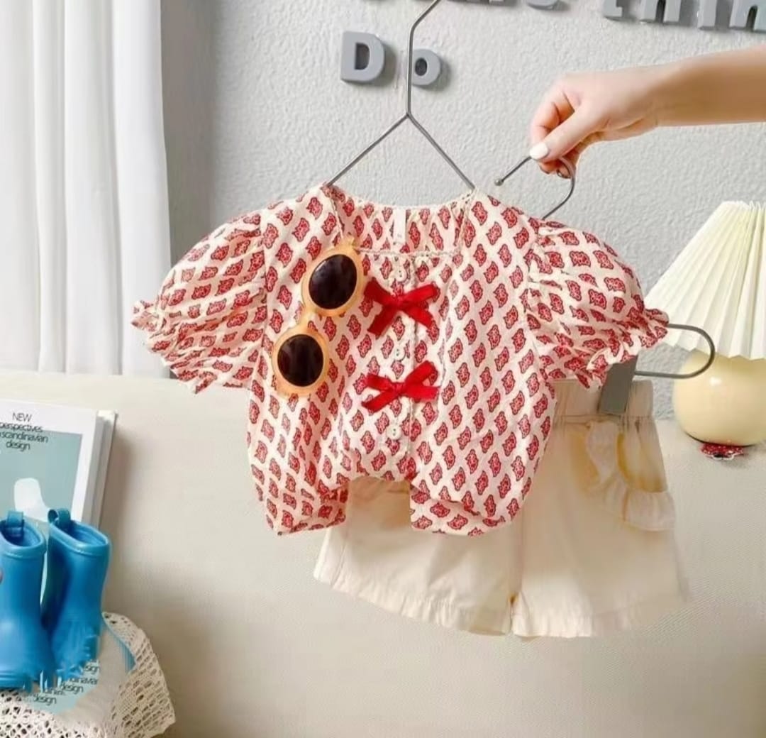 [340234] - Setelan Blouse Kancing Celana Pendek Anak Perempuan - Motif Abstract Pattern