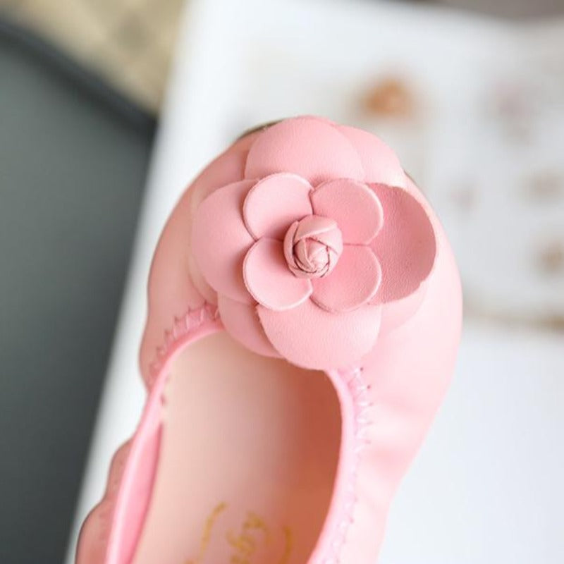 [381117-BLACK] - Flat Shoes Anak Perempuan Import - Motif Flower Skin