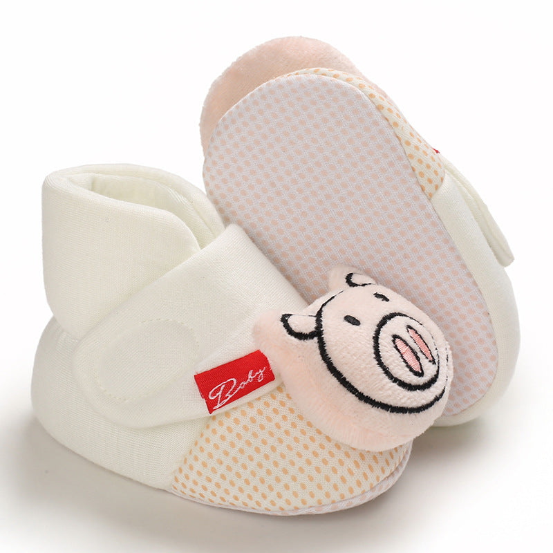 [105263-WHITE PIG] - Sepatu Bayi Prewalker 3D Import - Motif Pig 3D