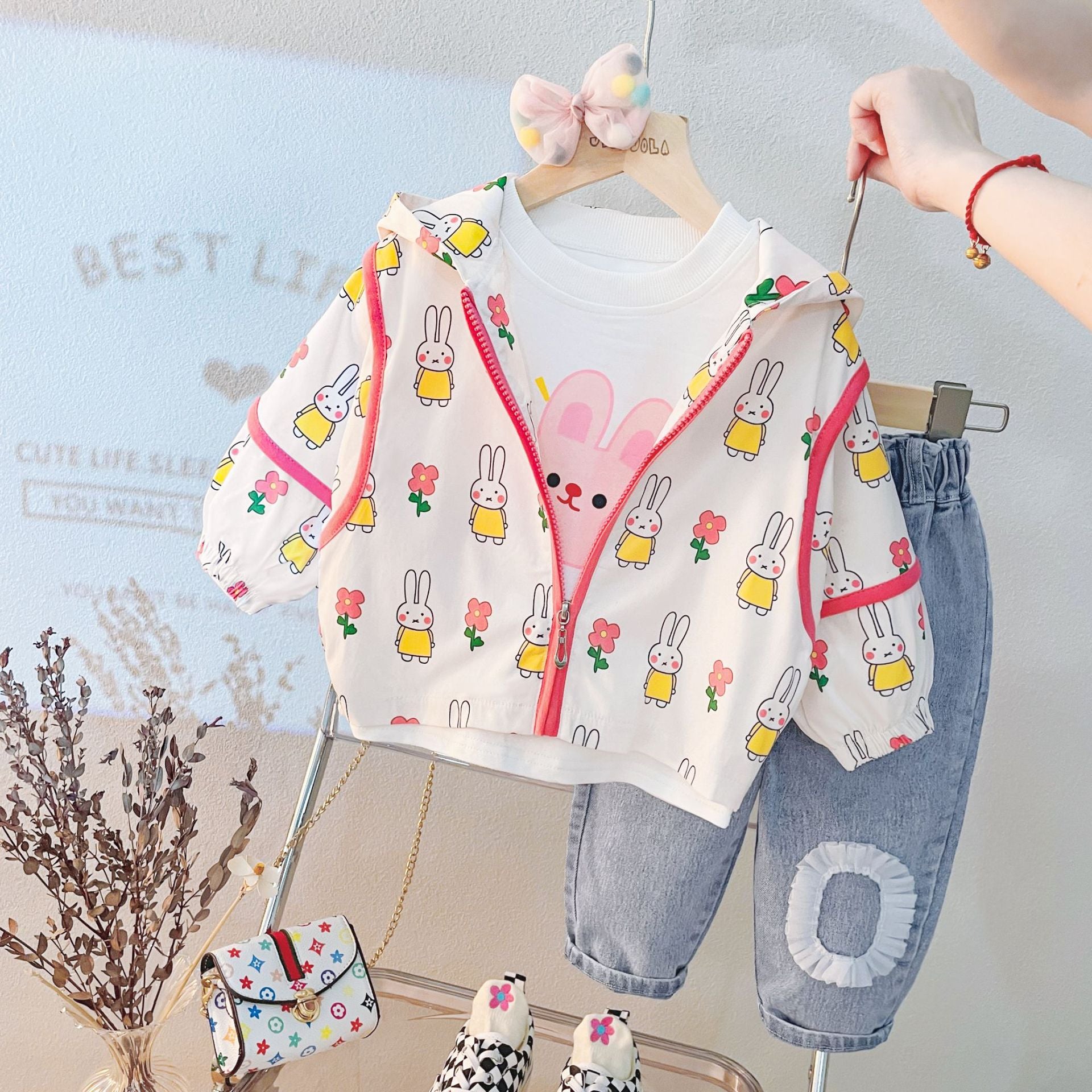 [340202] - Setelan 3 in 1 Jaket Hoodie Celana Jeans Anak Perempuan - Motif Rabbit Flower