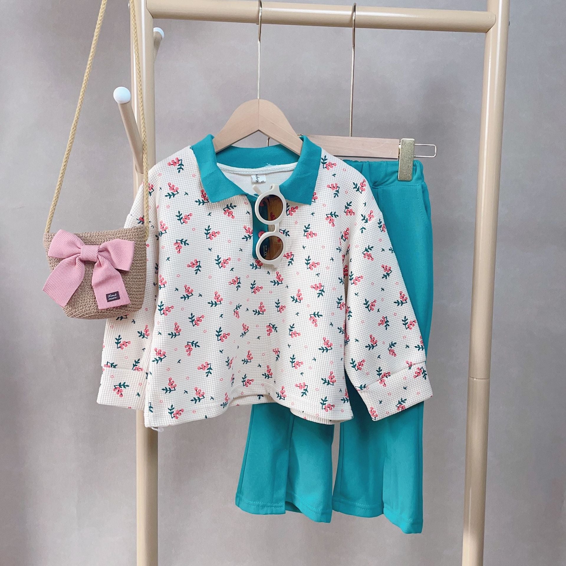 [363579] - Setelan Blouse Kerah Polo Celana Kulot Anak Perempuan - Motif Little Plant