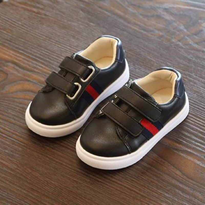 [381142-BLACK] - Sepatu Sneaker Anak Import - Motif Casual Line