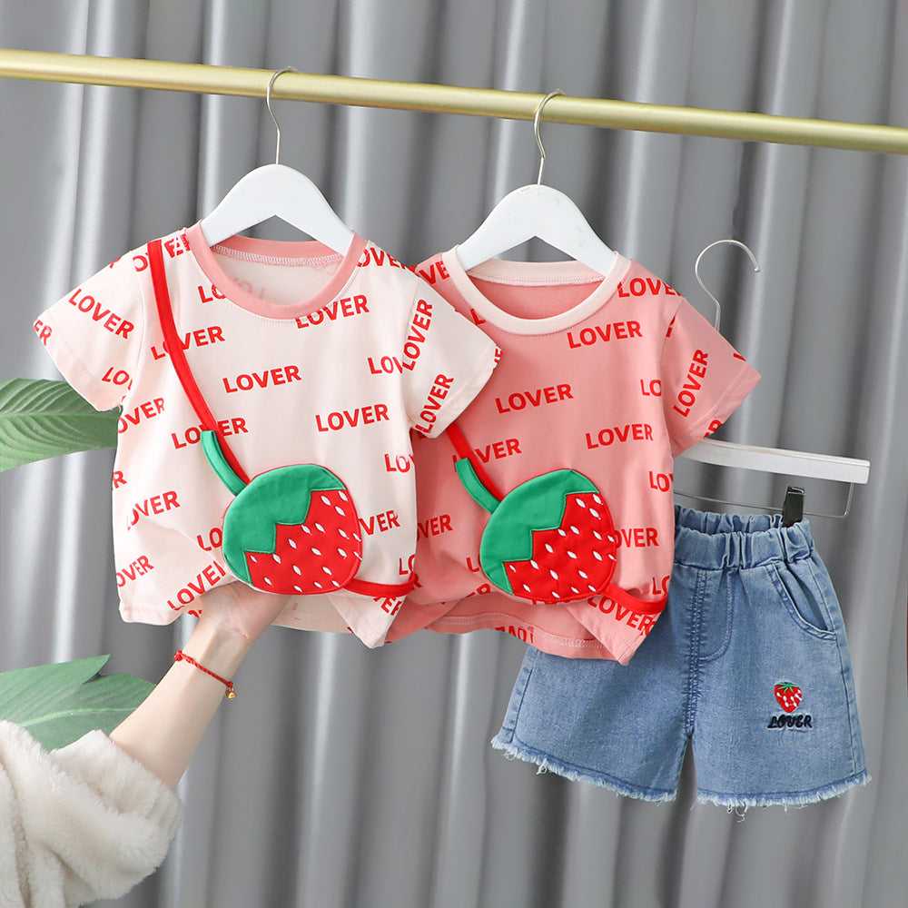 [340272] - Setelan Kaos 3D Bordir Import Celana Pendek Hotpants Jeans Rawis - Motif Love Strawberry