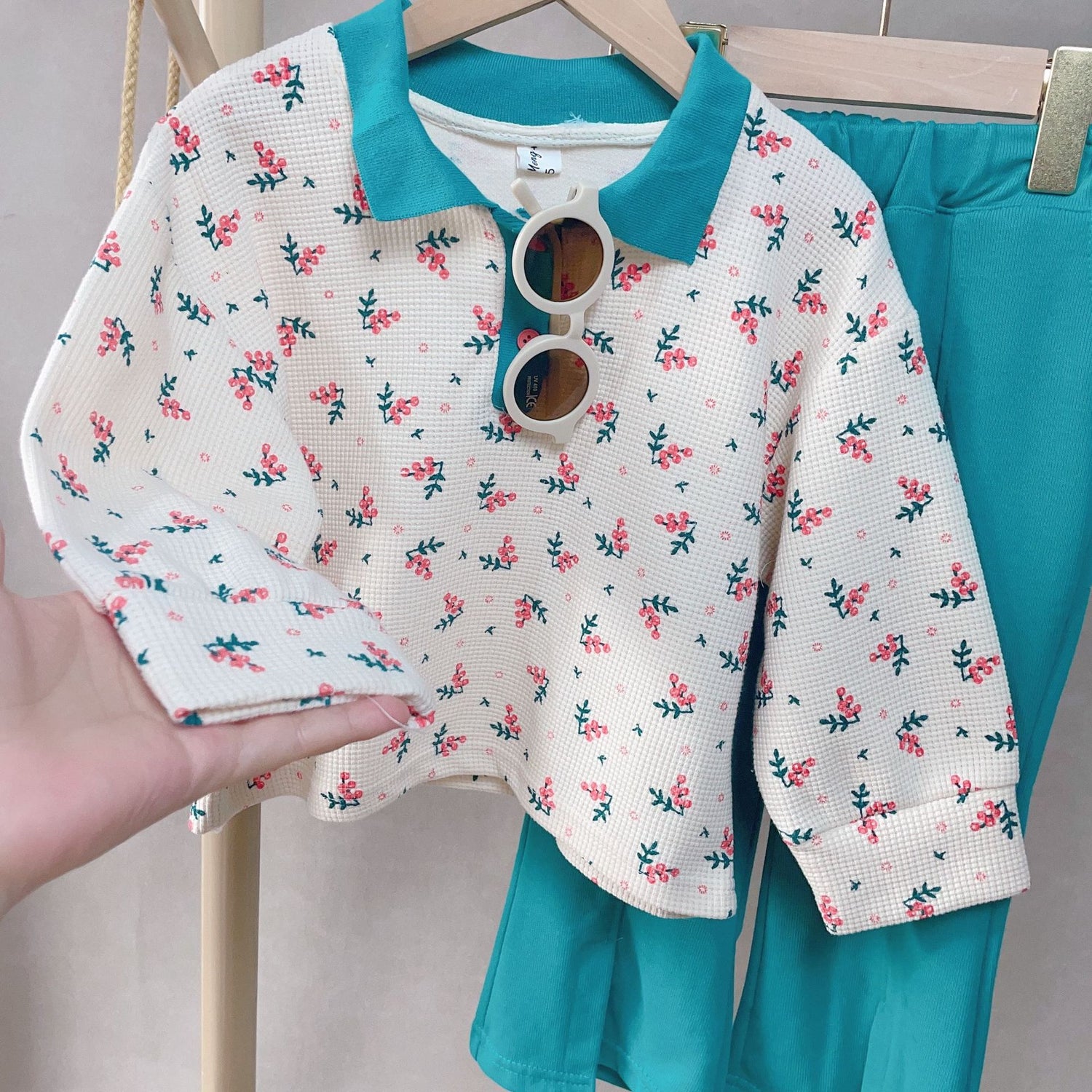 [363579] - Setelan Blouse Kerah Polo Celana Kulot Anak Perempuan - Motif Little Plant