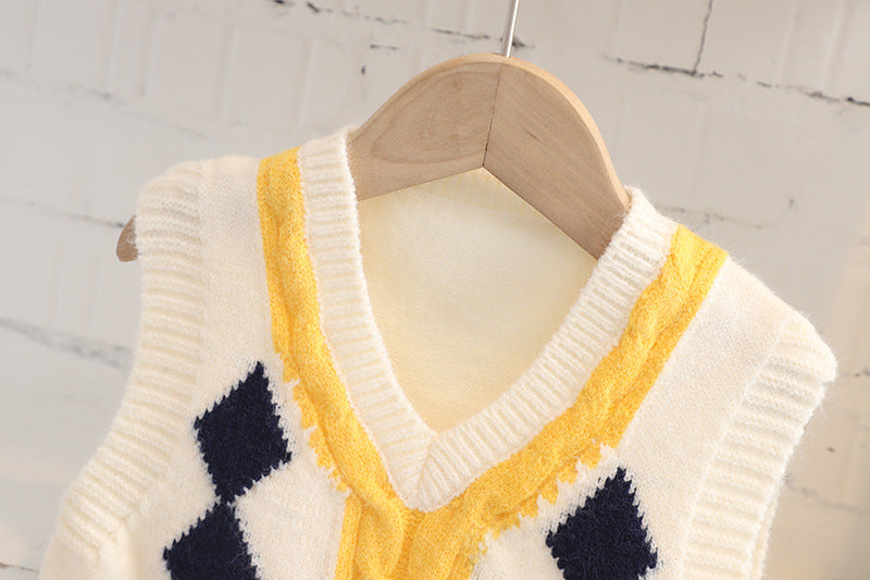 [340219] - Setelan 3 in 1 Kemeja Rompi Rajut Celana Panjang Jeans Anak Cowok - Motif Braid Geometry