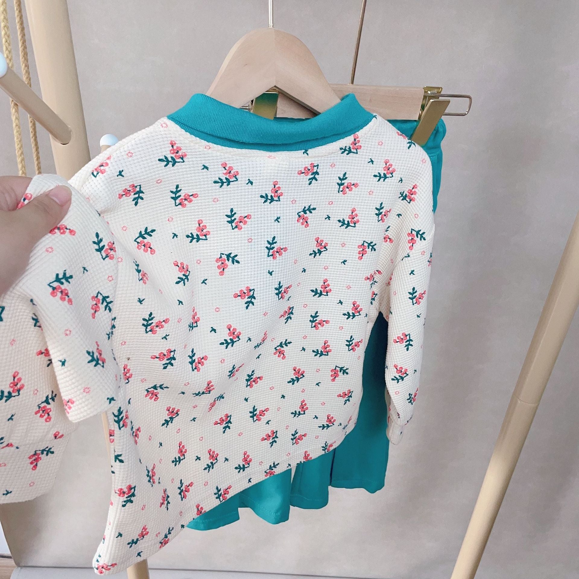 [363579] - Setelan Blouse Kerah Polo Celana Kulot Anak Perempuan - Motif Little Plant